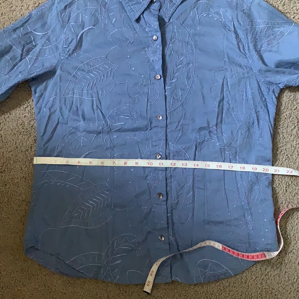 Floral embroidery cuff sleeve button up top M / L - Picture 6 of 10